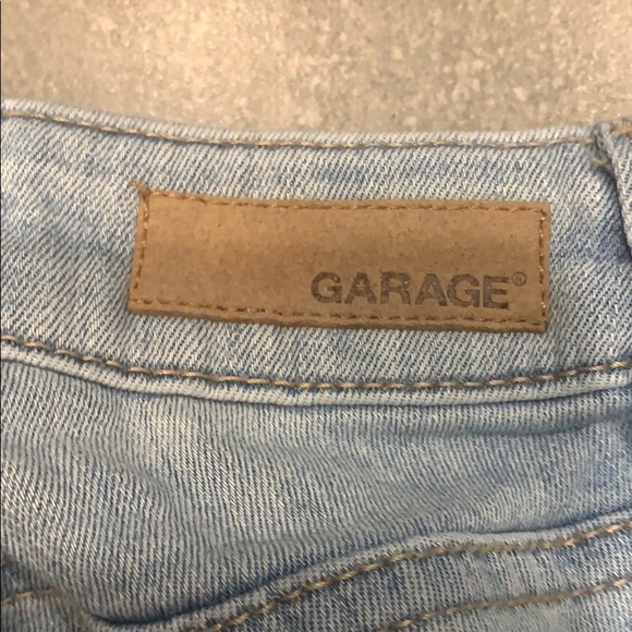 Lightwash mid rise garage jeans - Picture 3 of 6